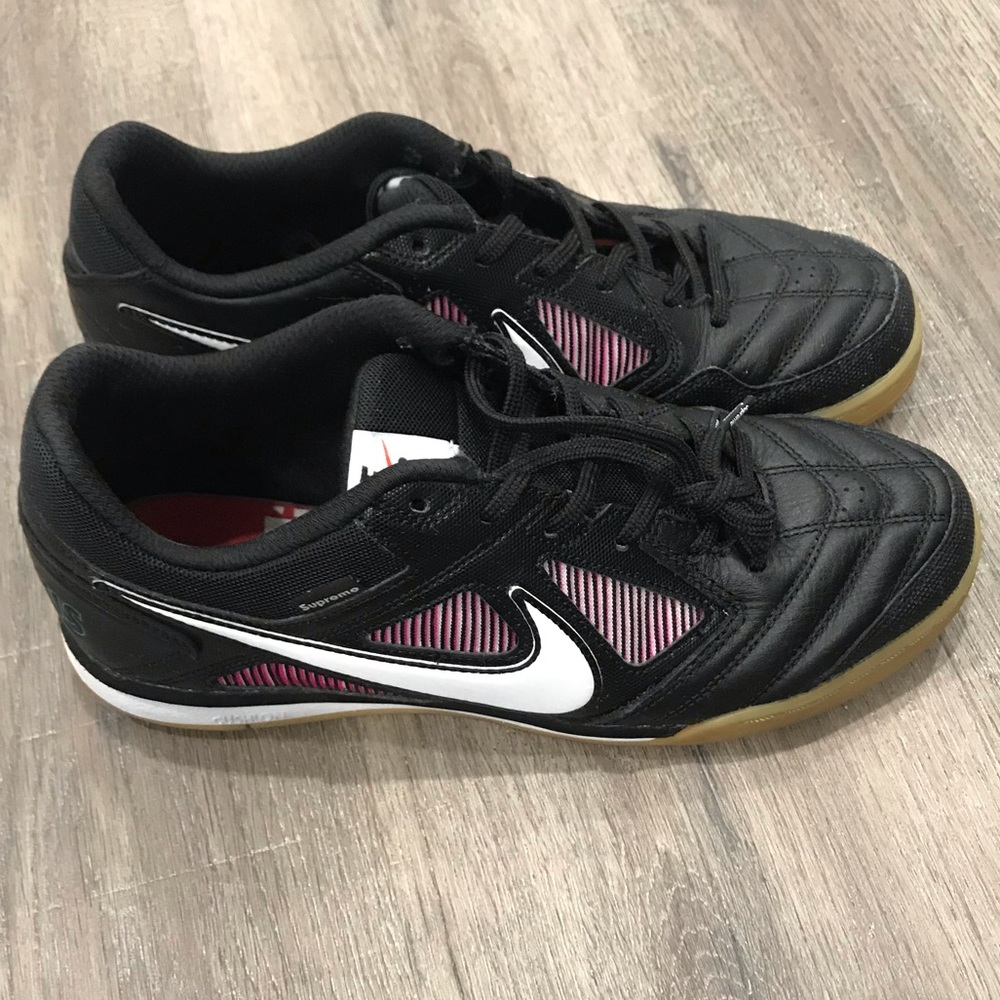 Nike Supreme SB Gato